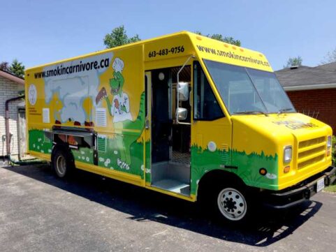 Smokin Carnivor Food Truck