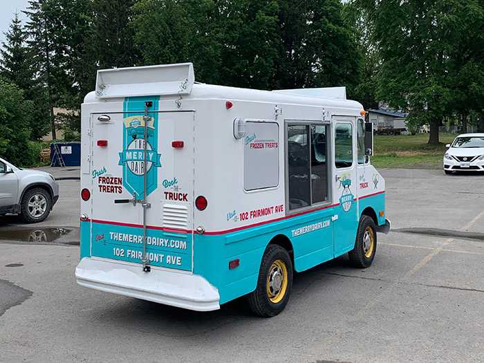 Merry Dairy Retro Ice Cream Truck